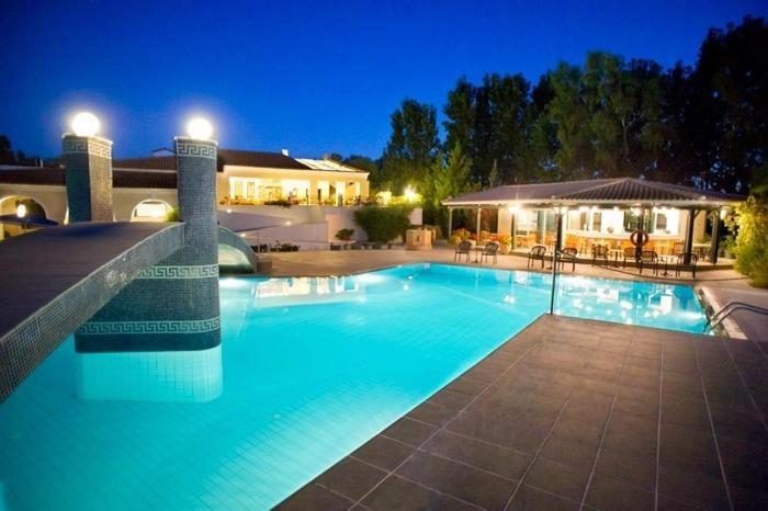 Ilaria Hotel Kalamákion Exteriör bild